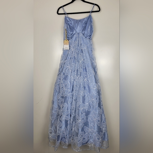 Say Yes Junior's Sequin-And-Lace Strappy Ball Gown in Sky Blue - Picture 5 of 14